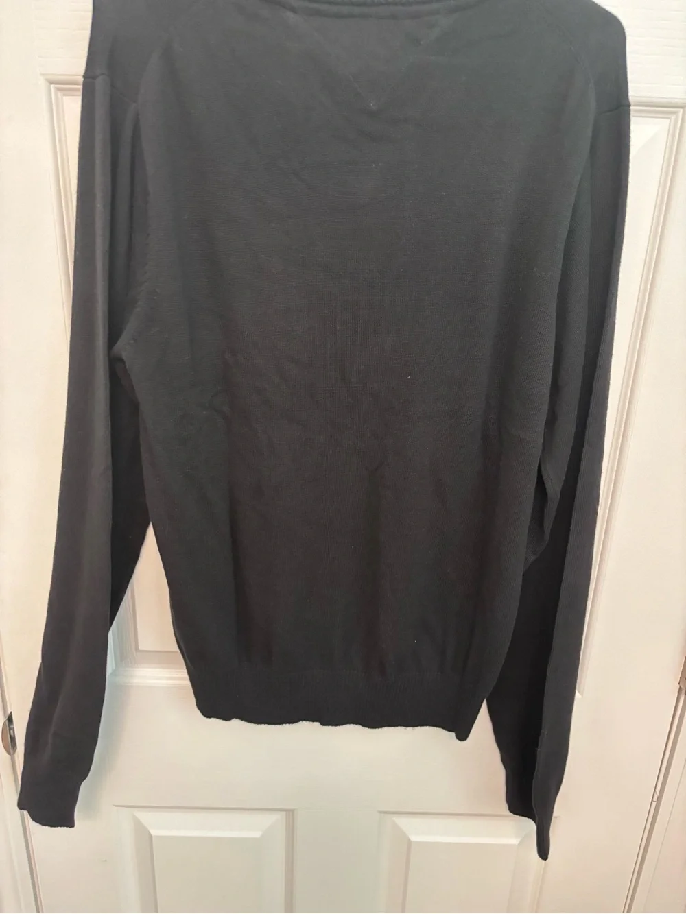 Tommy Hilfiger Men's Black V-Neck Sweater with Subtle Logo Trim